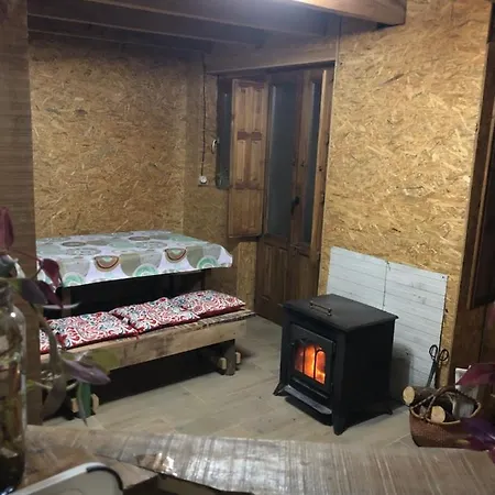 Refugi Marilluna Bed & Breakfast